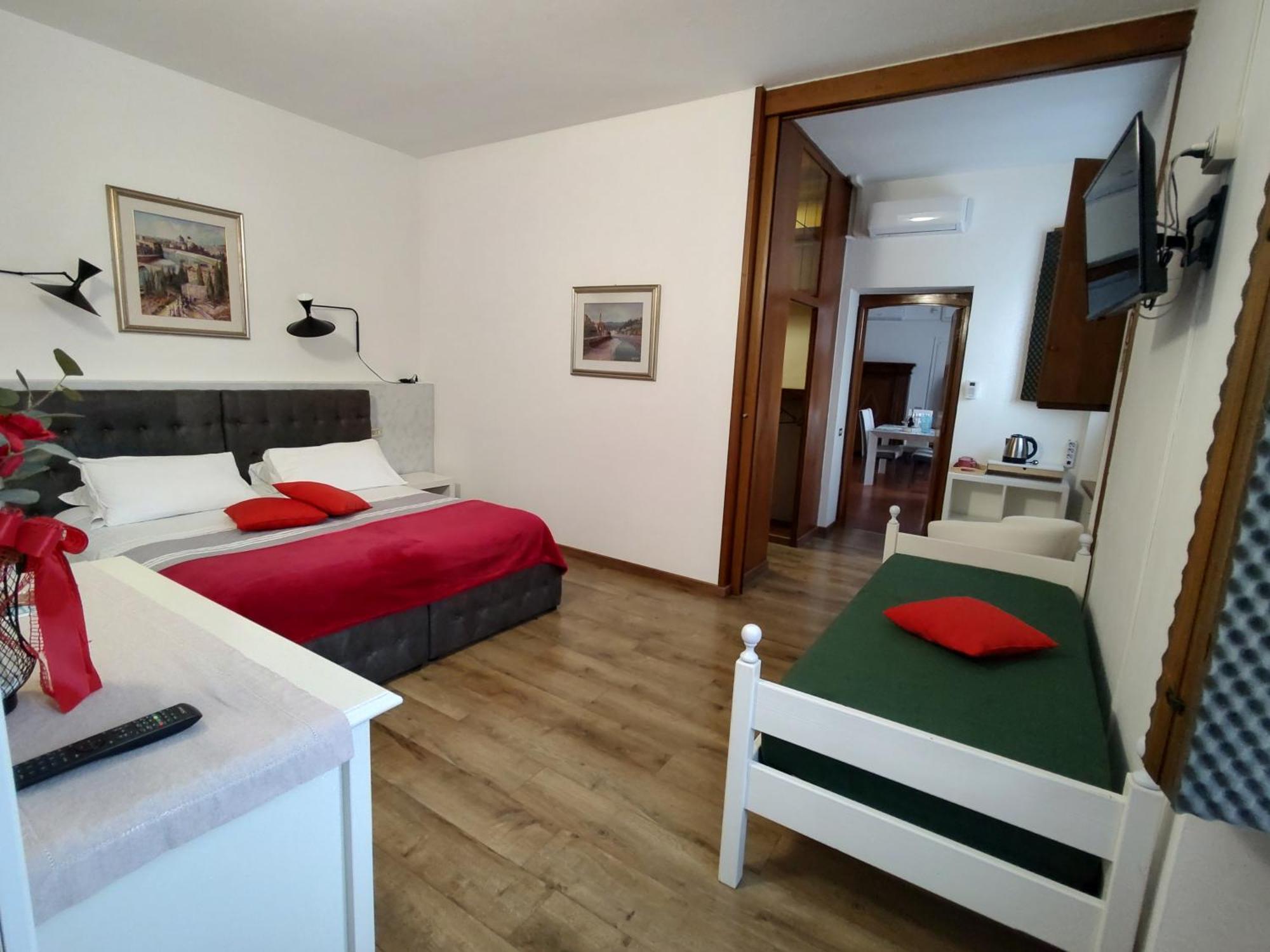 Verona Relax & Stay Rooms Екстериор снимка