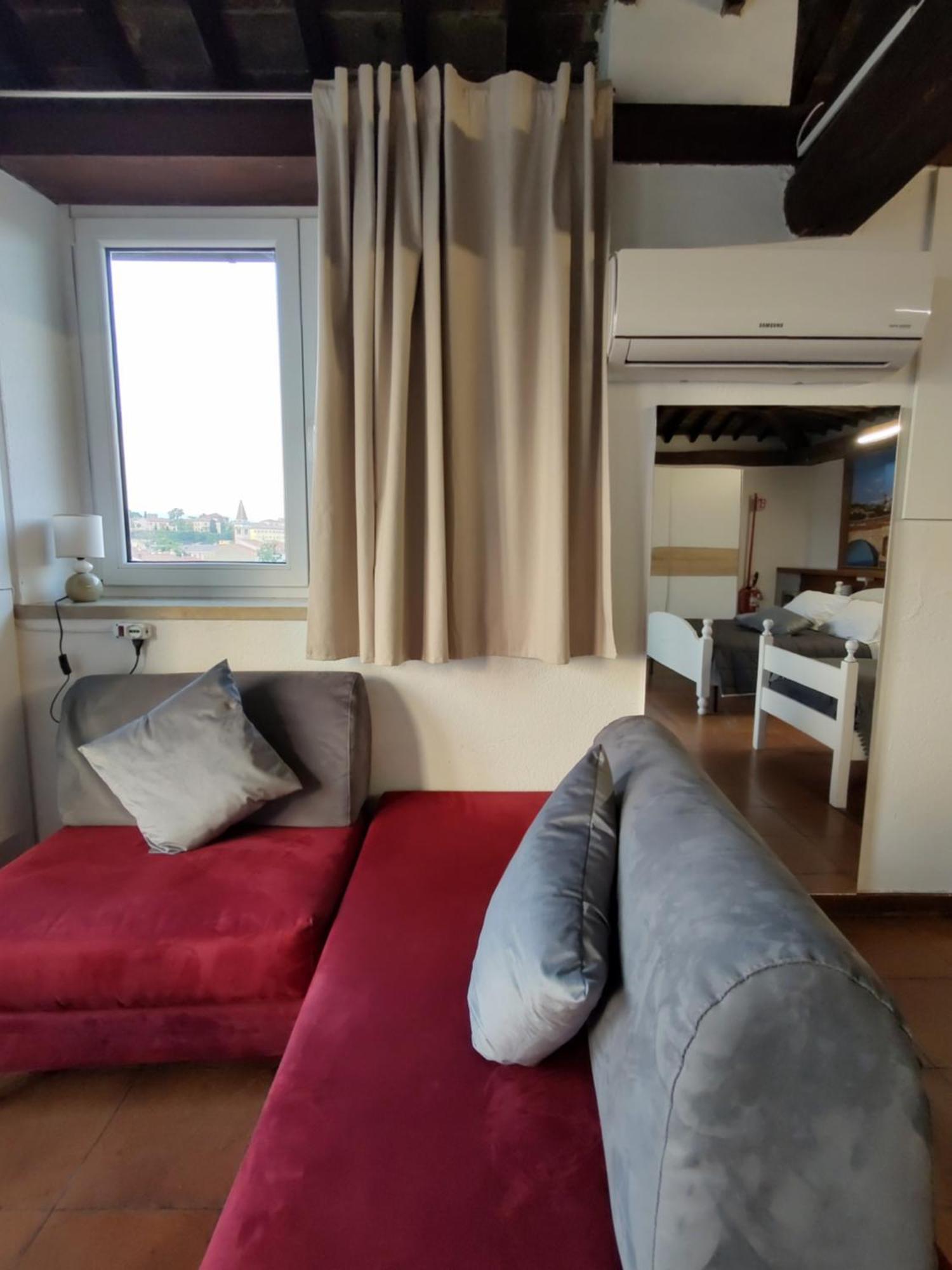 Verona Relax & Stay Rooms Екстериор снимка