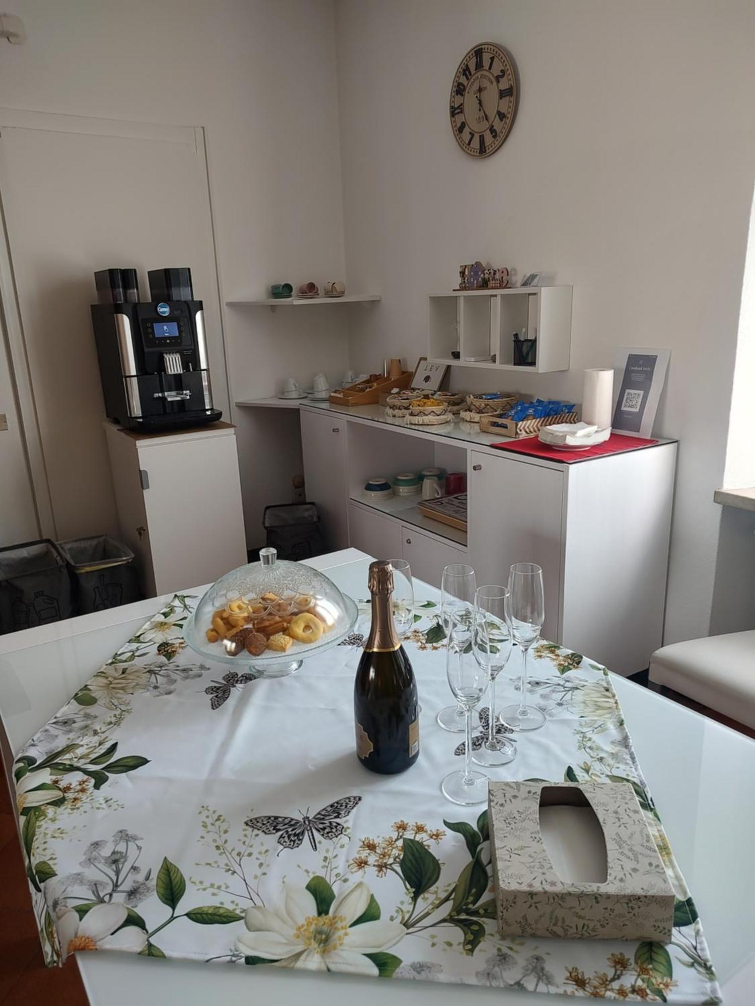 Verona Relax & Stay Rooms Екстериор снимка